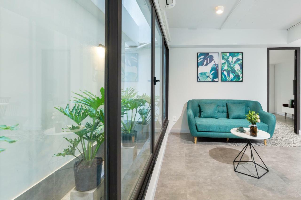 Cozrum Homes - Premier Residence Ho Chi Minh-staden Exteriör bild